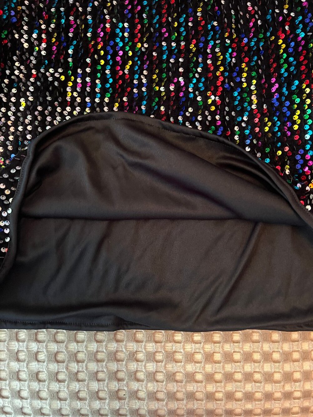 SHEIN Sequin Top Black with Multi Color Sequins Size XL NWOT - Picture 5 of 5